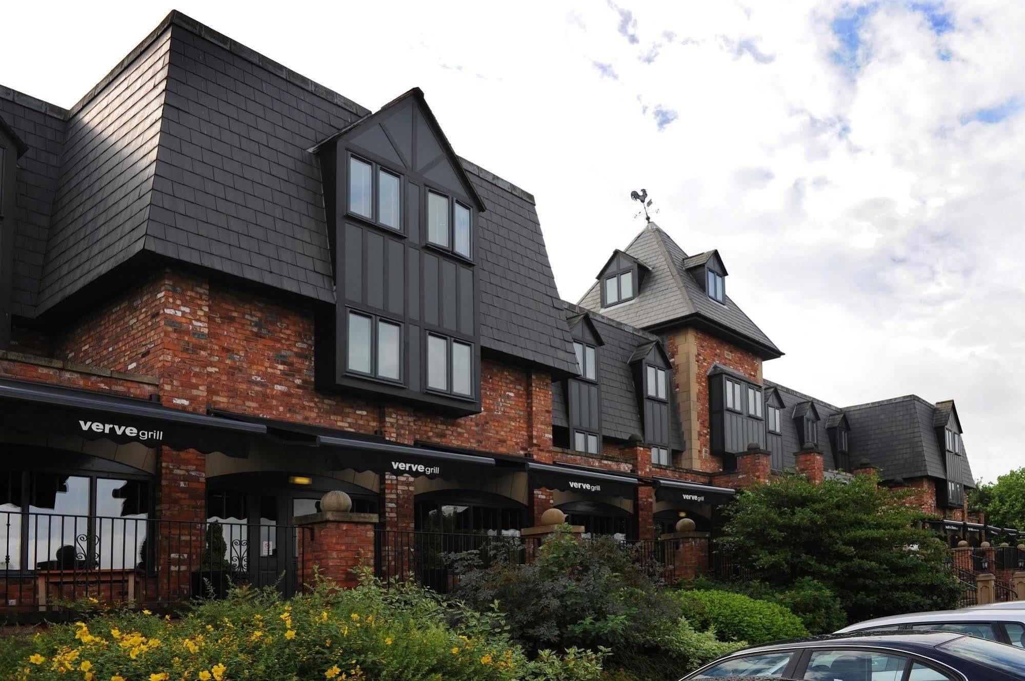 Village Hotel Warrington Exteriér fotografie